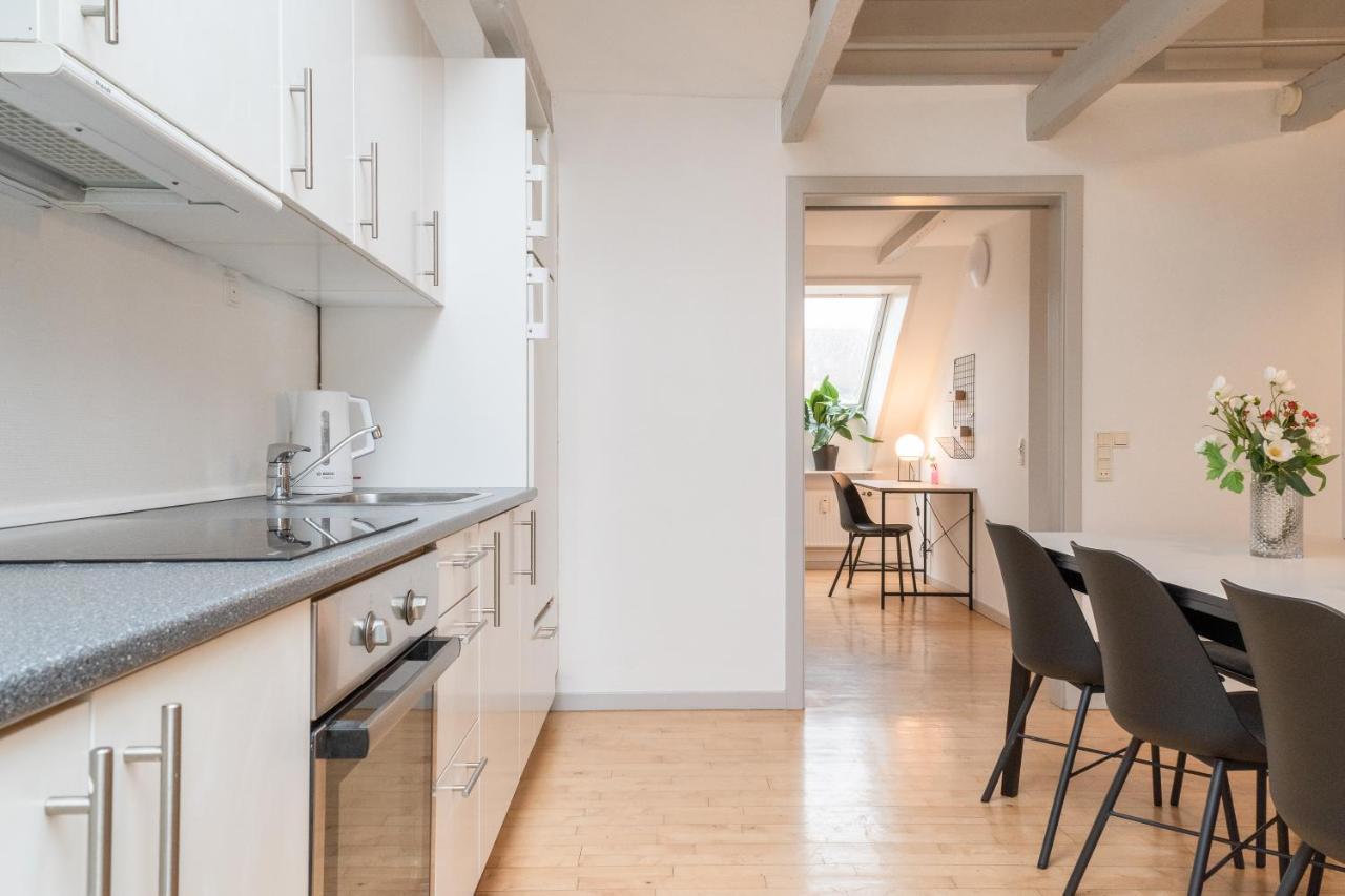 Hyggelig 2-Bedroom Apartment In The Center Of Arhus Bagian luar foto